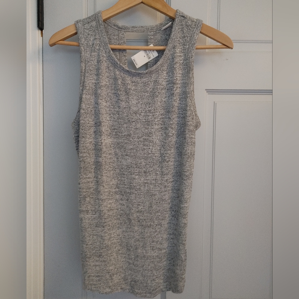 GAP top (NEW)
